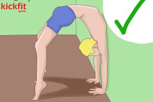 bai-tap-mo-lung-tren-trong-yoga